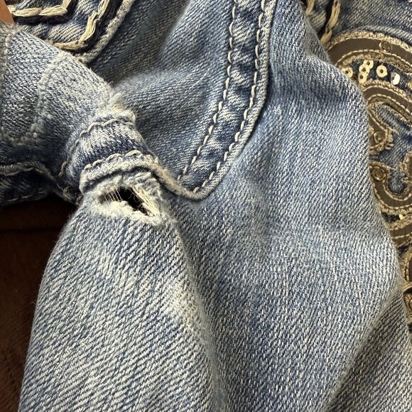 Miss Me Easy Bootcut Jeans 26 Fleur-De-Lis Embellished Ripped Patch Grunge - Picture 12 of 14